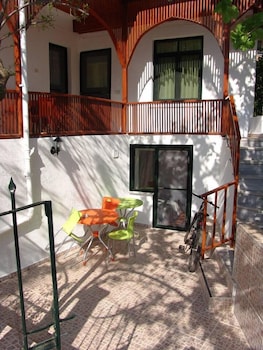 orhan kutbayin evi turyolu cafe pansiyon