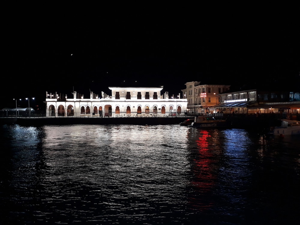 orhan kutbayin evi turyolu cafe pansiyon