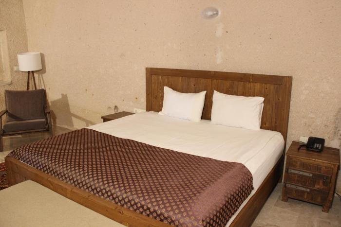 helike cave suites