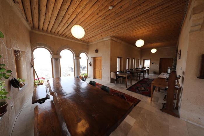 helike cave suites