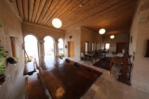 helike cave suites