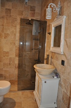 ra otel