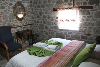 bergama tas konak
