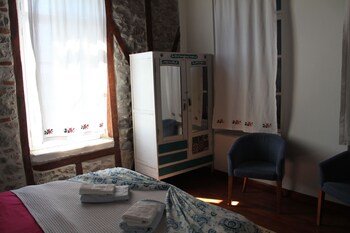bergama tas konak