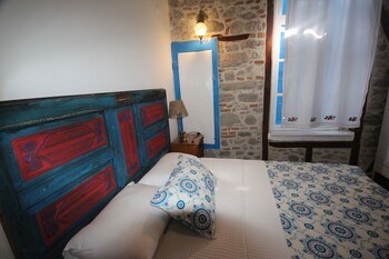 bergama tas konak