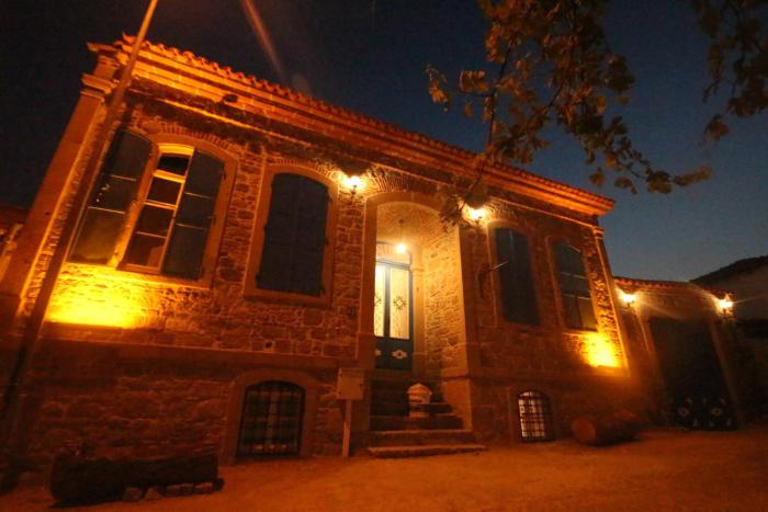 bergama tas konak