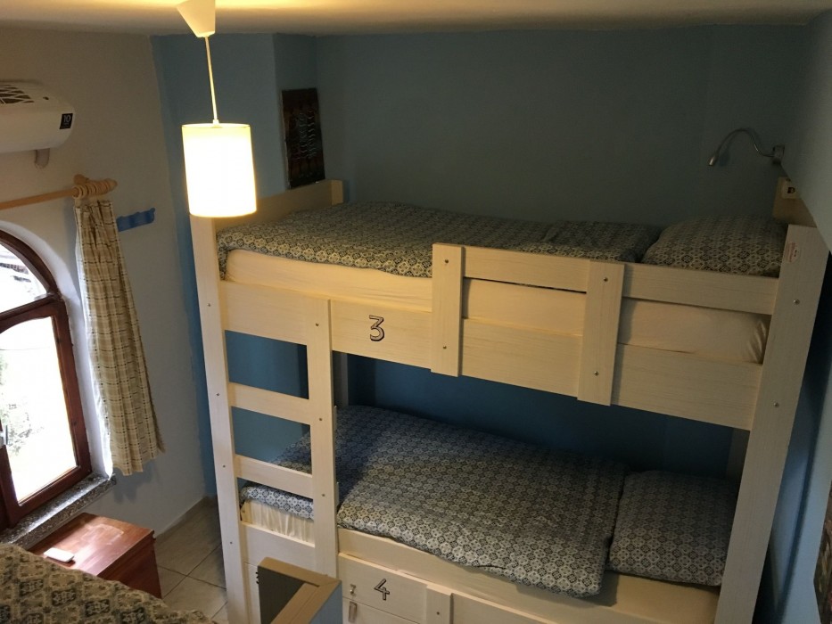 el camino hostel and pub adults only