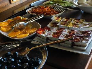 el camino hostel and pub adults only
