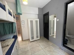 el camino hostel and pub adults only