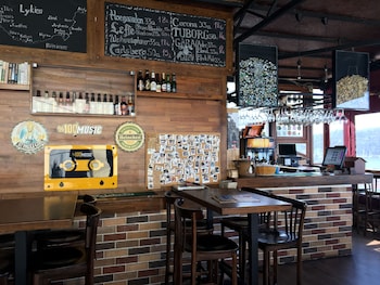 el camino hostel and pub adults only