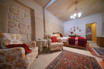 salkim cave house