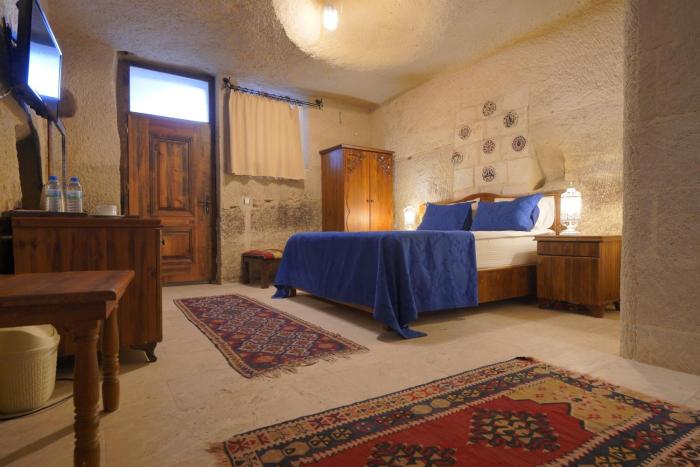 salkim cave house