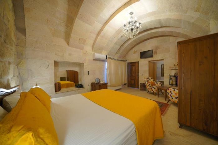 salkim cave house