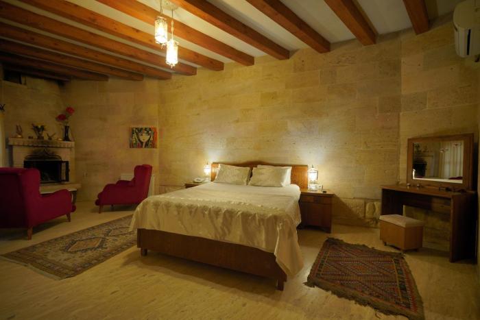 salkim cave house