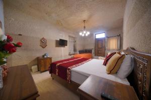 salkim cave house