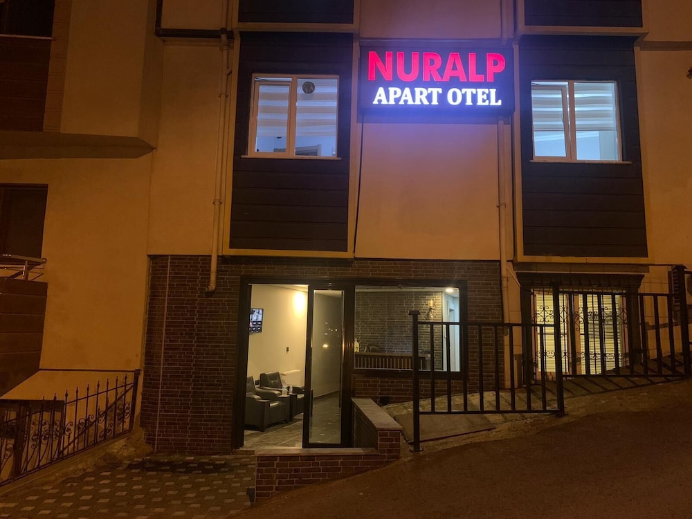 nuralp apart otel