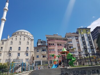 nuralp apart otel