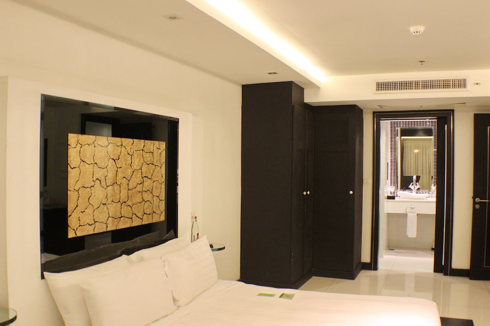 nova suites pattaya by compass hospitality