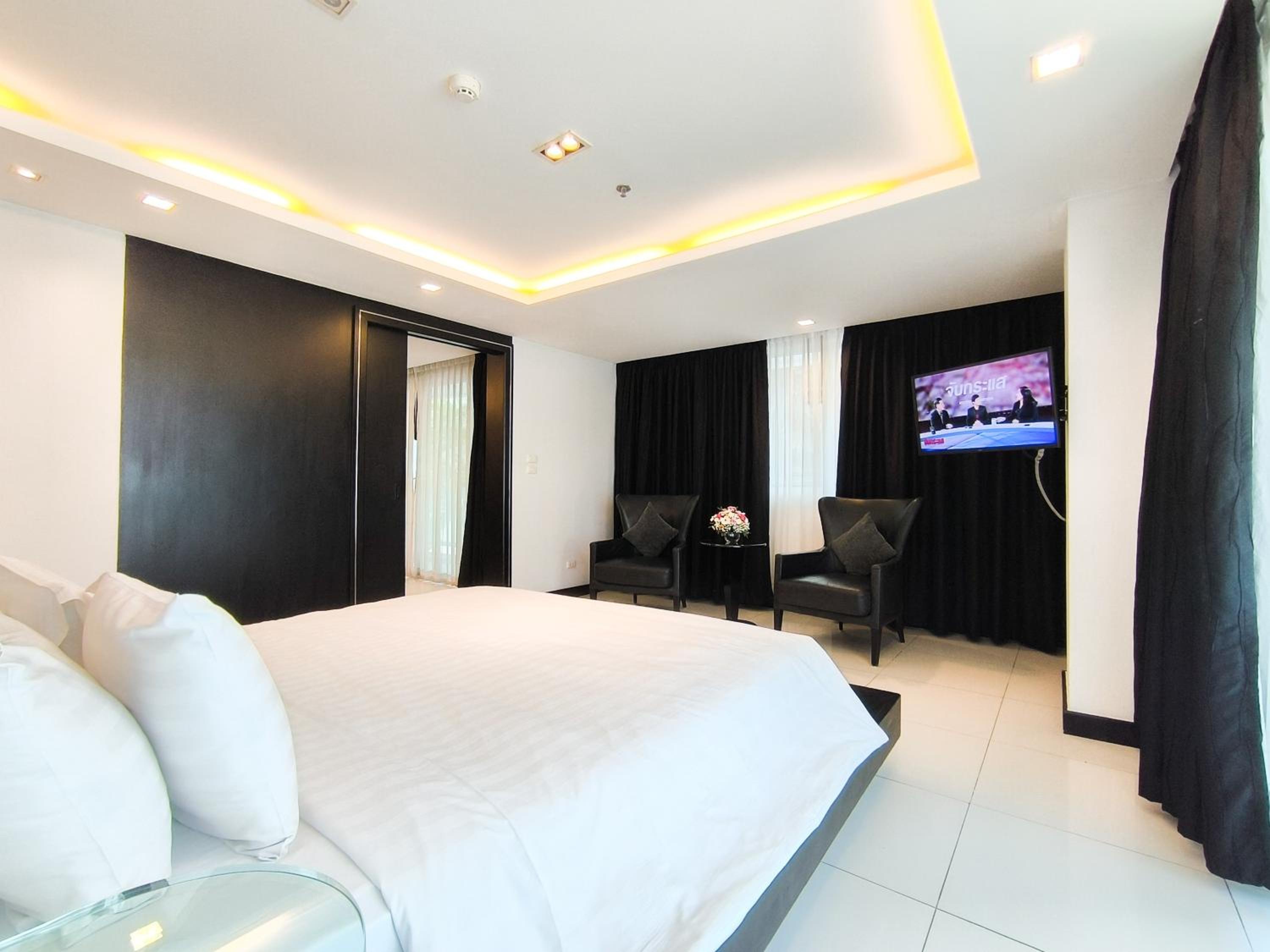 nova suites pattaya by compass hospitality