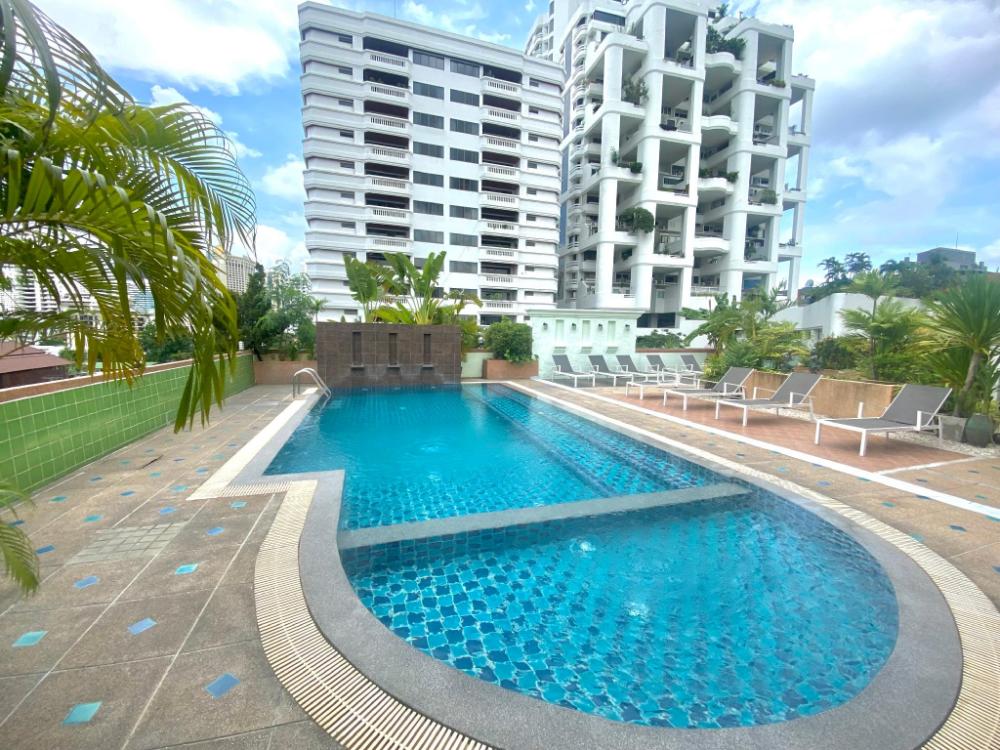 woraburi sukhumvit hotel and resort