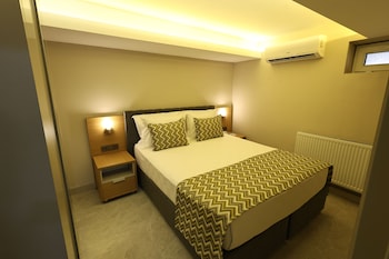 livia luxury apart hotel