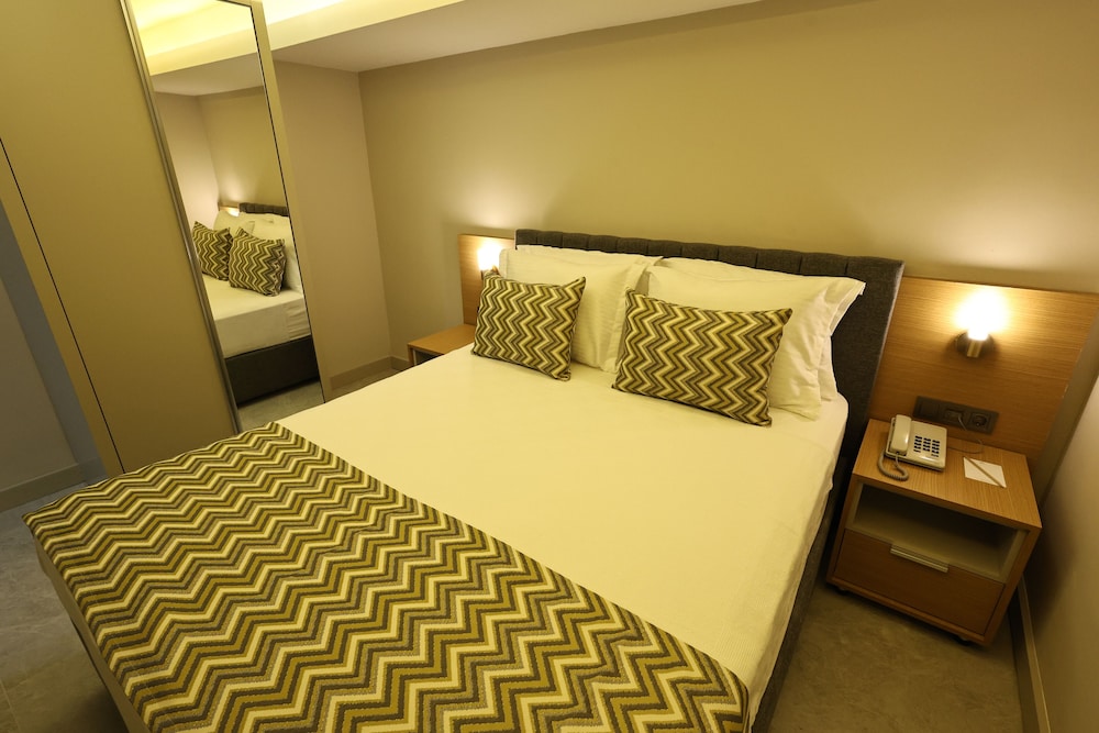 livia luxury apart hotel