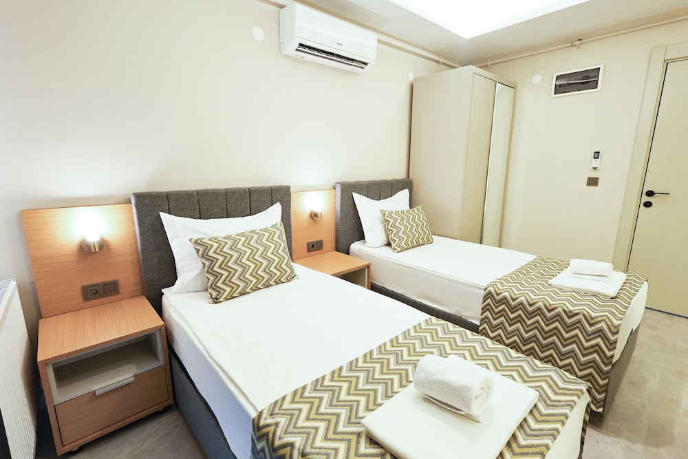 livia luxury apart hotel