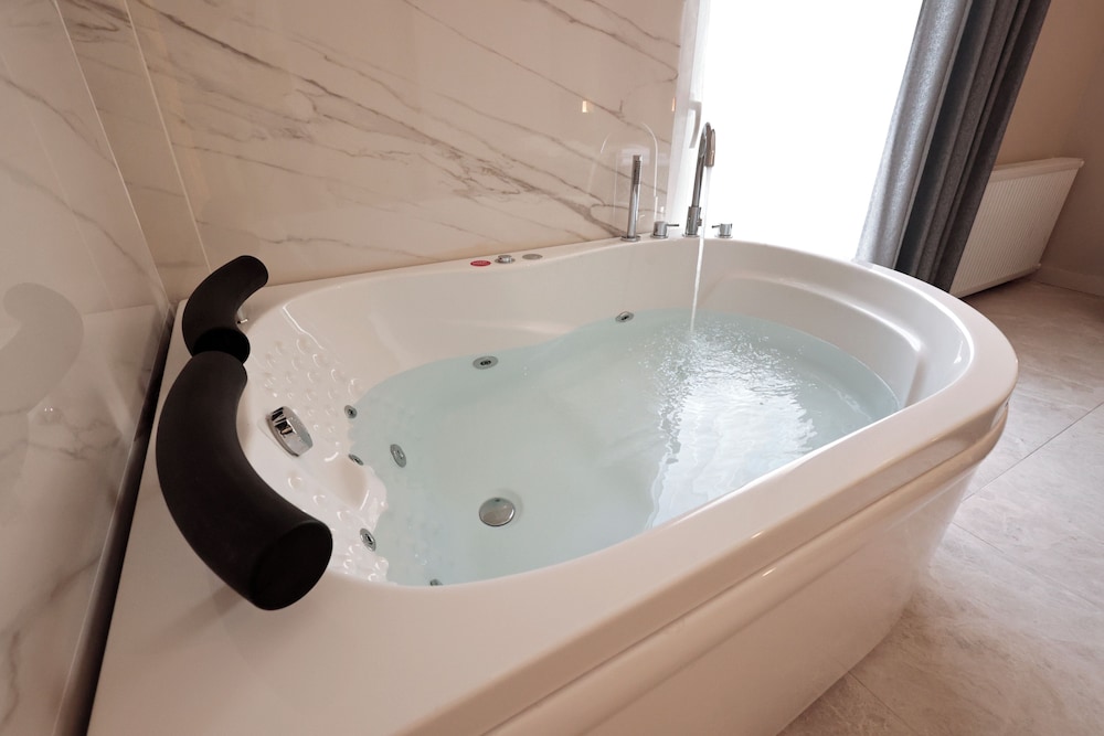 livia luxury apart hotel