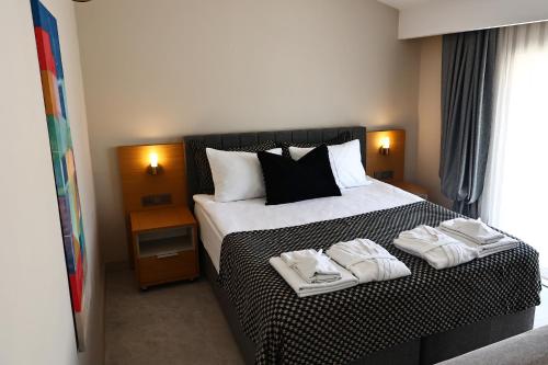 livia luxury apart hotel