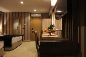 neba royal hotel