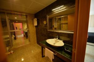neba royal hotel