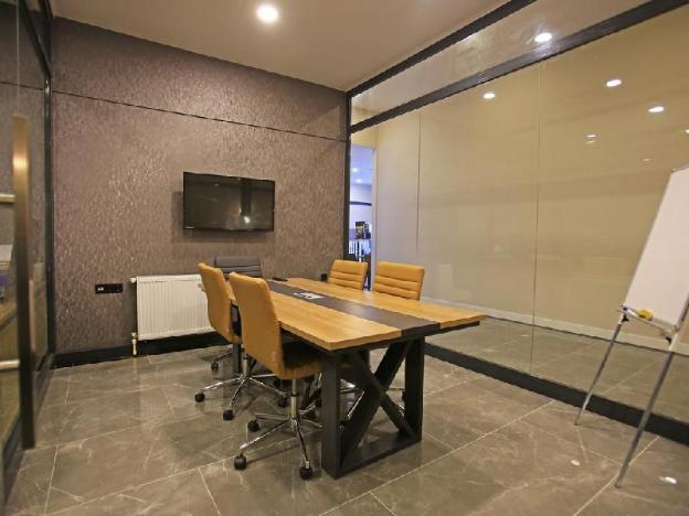 roof 264 hotel and suites