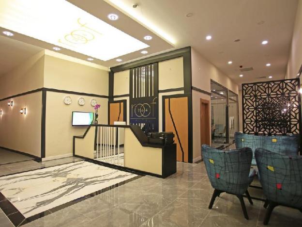 roof 264 hotel and suites