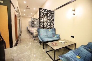 roof 264 hotel and suites