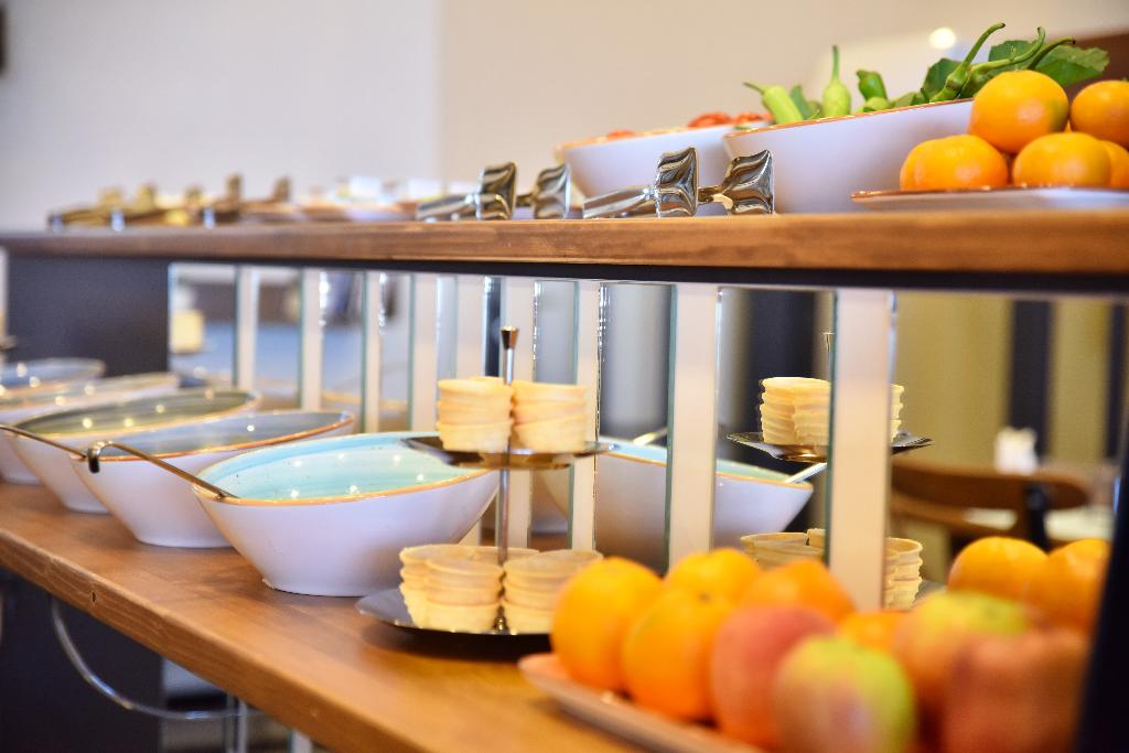 roof 264 hotel and suites