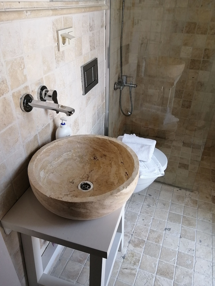 alacati cona otel