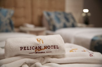 pelican house hotel