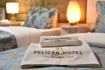pelican house hotel