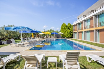 hotel zeytin bahcesi