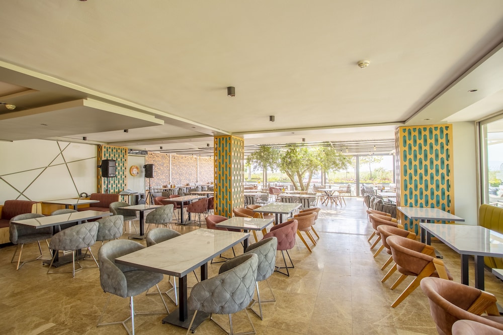 hotel zeytin bahcesi