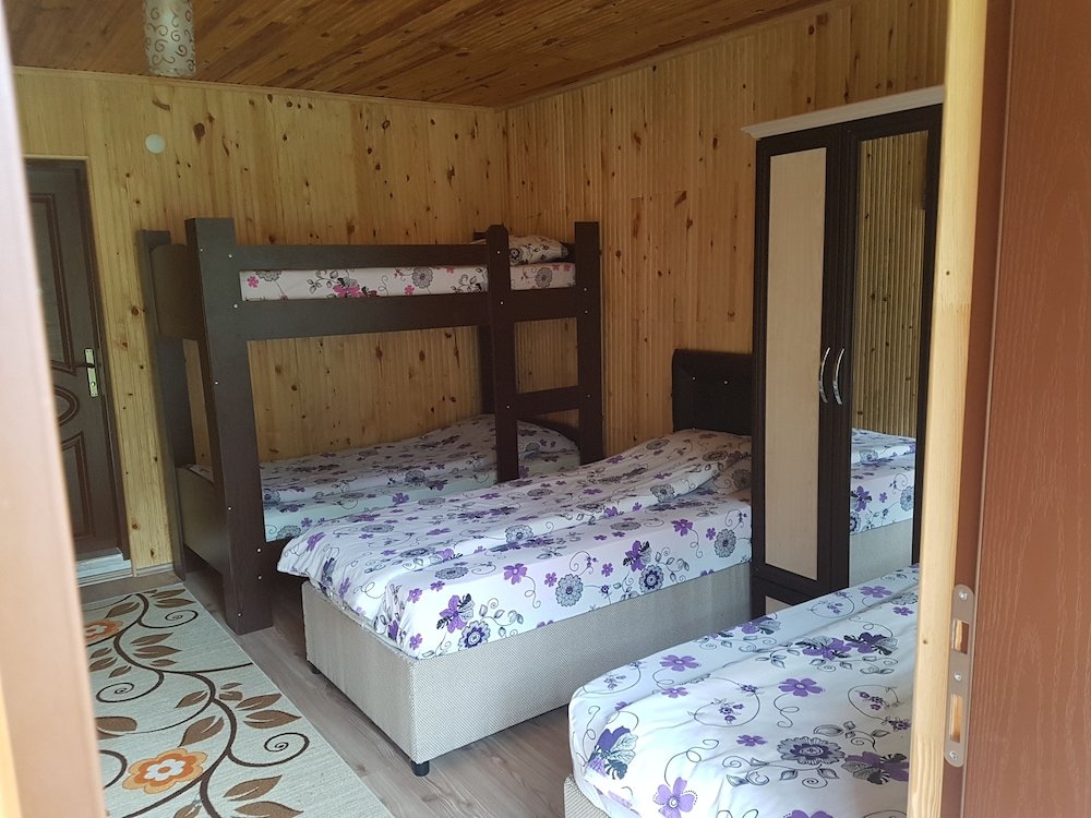 Eliya Pansiyon Restoran,Bostanci>>Artvin,1 star