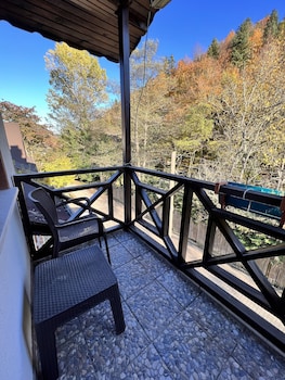 abant dort mevsim konagi