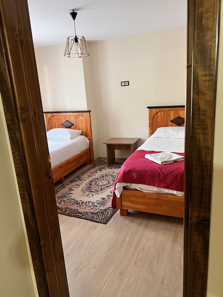 abant dort mevsim konagi