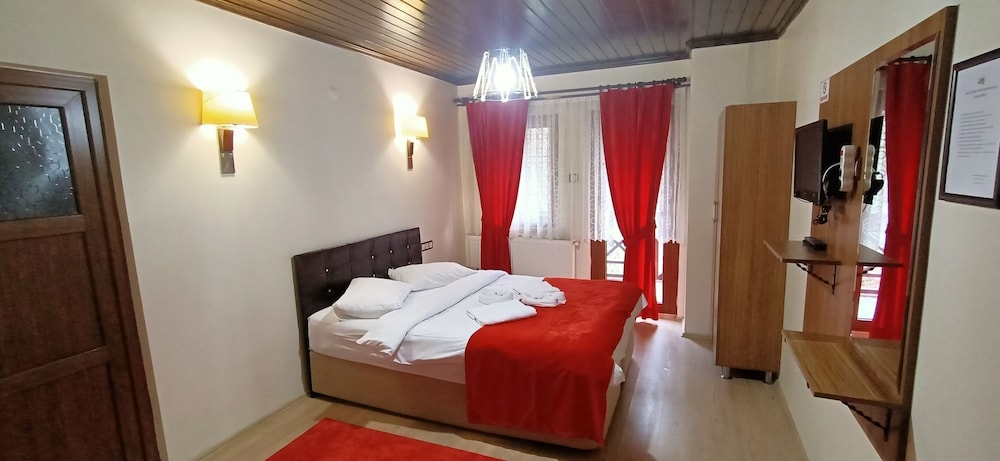 abant dort mevsim konagi