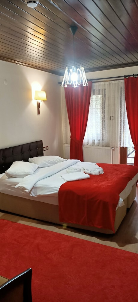 abant dort mevsim konagi