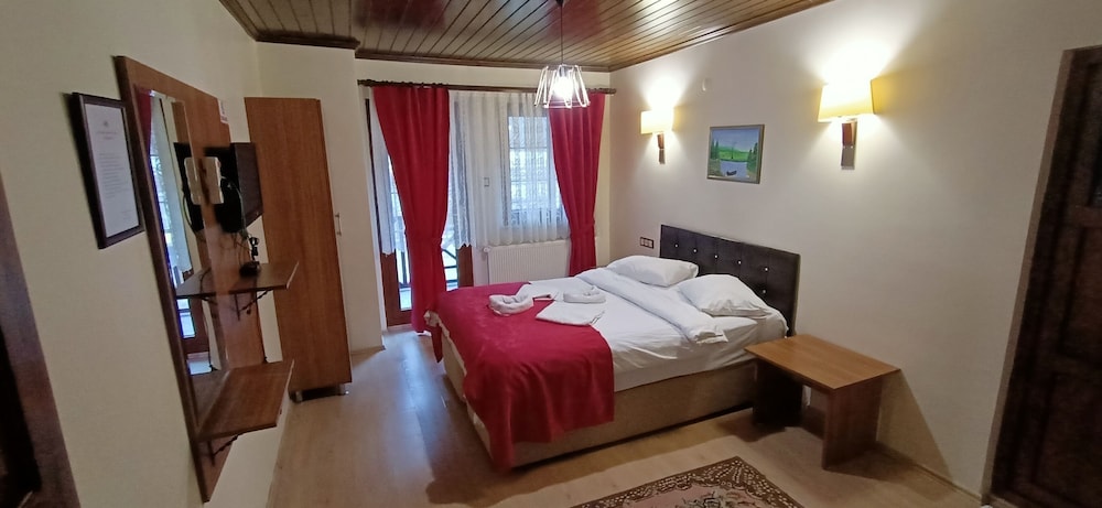 abant dort mevsim konagi