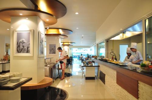 flipper house hotel