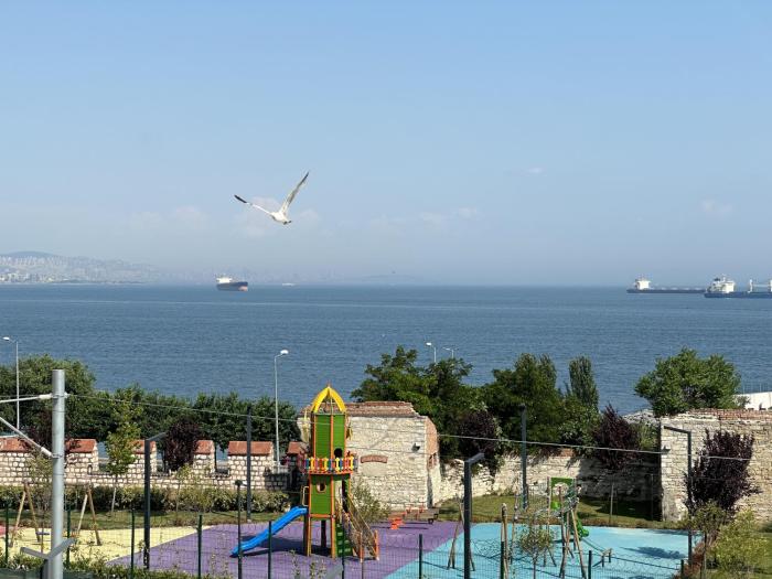 queen seagull hotel