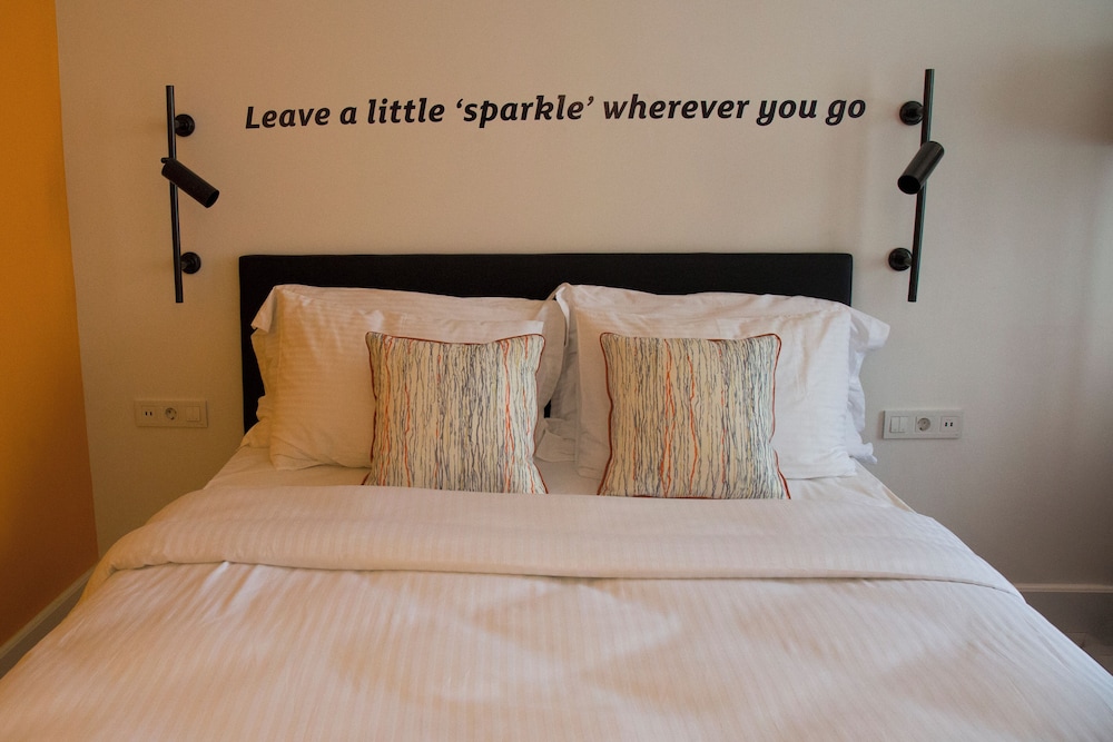 sparkle hotel