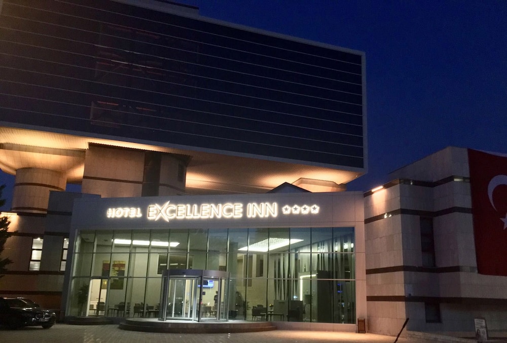 hotel excellence inn